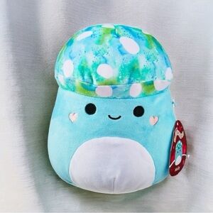 8-INCH Mully the Blue Mushroom with Heart Blush Squishmallows